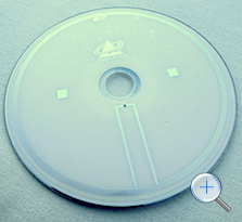 Etiquette RFID CD DVD
                    en situation